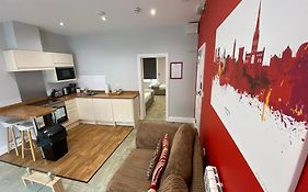 8 Aspland Road